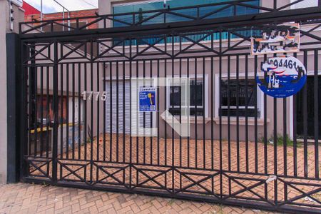 Casa para alugar com 600m², 12 quartos e 6 vagasFachada