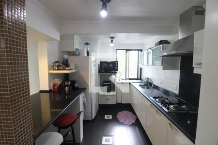 Apartamento à venda com 112m², 4 quartos e 2 vagasCozinha