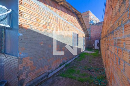 Casa à venda com 80m², 2 quartos e 1 vaga Casa à venda com 80m², 2 quartos e 1 vagafachada lateral