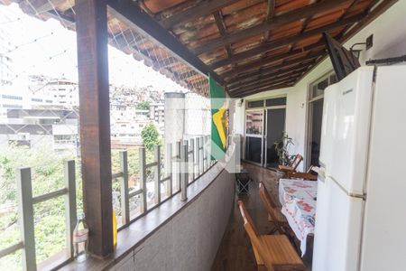 Apartamento à venda com 460m², 7 quartos e 2 vagasVaranda da Suíte 3 e do Quarto 4