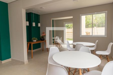 Apartamento para alugar com 34m², 2 quartos e sem vagaÁrea comum - Salão de festas