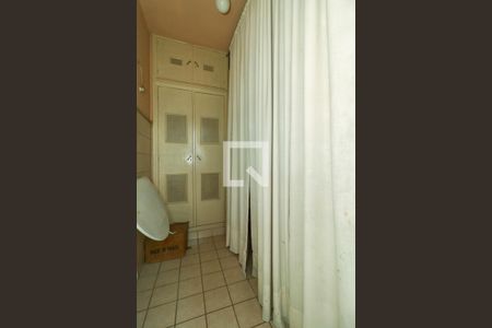 Apartamento à venda com 171m², 3 quartos e sem vaga Apartamento à venda com 171m², 3 quartos e sem vagaDispensa