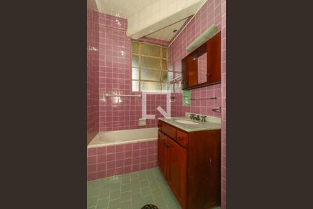 Apartamento à venda com 171m², 3 quartos e sem vaga Apartamento à venda com 171m², 3 quartos e sem vagaBanheiro