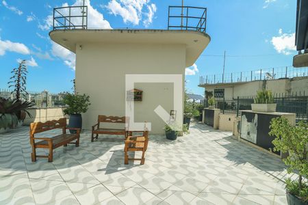 Apartamento à venda com 171m², 3 quartos e sem vaga Apartamento à venda com 171m², 3 quartos e sem vagaTerraço