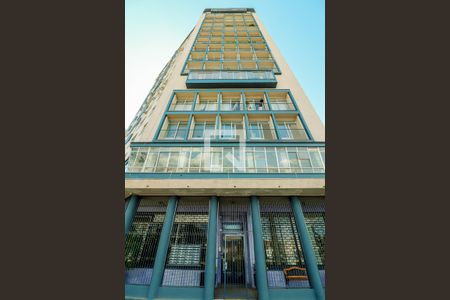 Apartamento à venda com 171m², 3 quartos e sem vaga Apartamento à venda com 171m², 3 quartos e sem vagaFachada