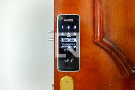 Apartamento para alugar com 92m², 2 quartos e 1 vaga Apartamento para alugar com 92m², 2 quartos e 1 vagaMaçaneta eletrônica