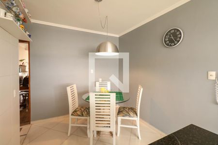 Apartamento à venda com 130m², 3 quartos e 2 vagasCozinha