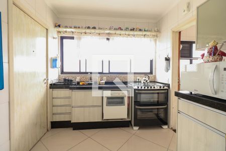 Apartamento à venda com 130m², 3 quartos e 2 vagasCozinha