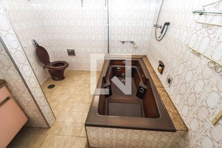 Casa à venda com 380m², 5 quartos e 4 vagasSuíte 1