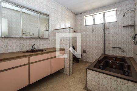 Casa à venda com 380m², 5 quartos e 4 vagasSuíte 1