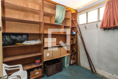 Casa à venda com 380m², 5 quartos e 4 vagasÁrea de Serviço