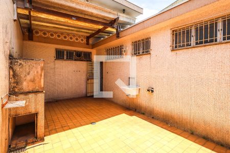 Casa à venda com 380m², 5 quartos e 4 vagasQuintal 1