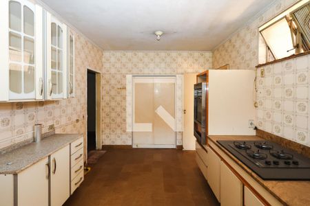 Casa à venda com 380m², 5 quartos e 4 vagasCozinha