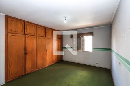Casa à venda com 380m², 5 quartos e 4 vagasQuarto 4