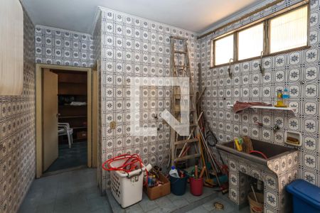 Casa à venda com 380m², 5 quartos e 4 vagasÁrea de Serviço