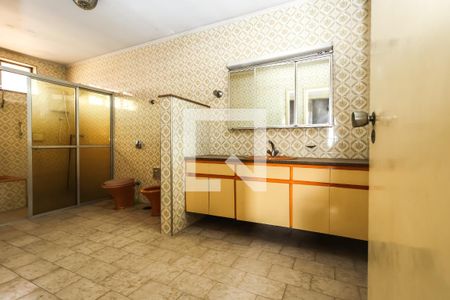 Casa à venda com 380m², 5 quartos e 4 vagasBanheiro Social