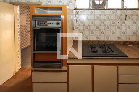 Casa à venda com 380m², 5 quartos e 4 vagasCozinha