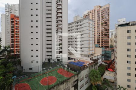 Apartamento à venda com 217m², 3 quartos e 3 vagas Apartamento à venda com 217m², 3 quartos e 3 vagasVista da varanda da suíte 1