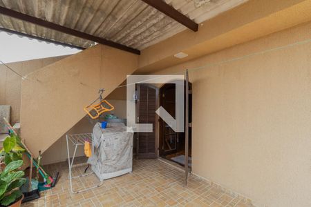 Casa à venda com 200m², 3 quartos e 2 vagas Casa à venda com 200m², 3 quartos e 2 vagasÁrea de Serviço