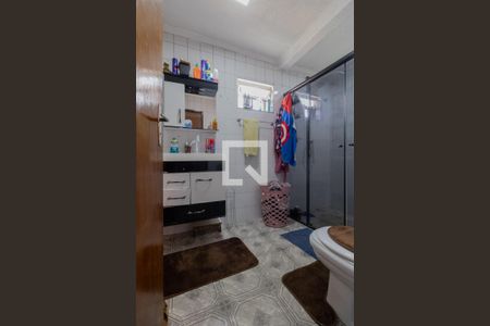 Casa à venda com 200m², 3 quartos e 2 vagas Casa à venda com 200m², 3 quartos e 2 vagasBanheiro