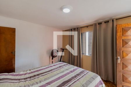 Casa à venda com 200m², 3 quartos e 2 vagas Casa à venda com 200m², 3 quartos e 2 vagasQuarto 3