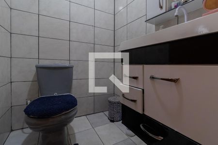 Casa à venda com 200m², 3 quartos e 2 vagas Casa à venda com 200m², 3 quartos e 2 vagasLavabo Externo