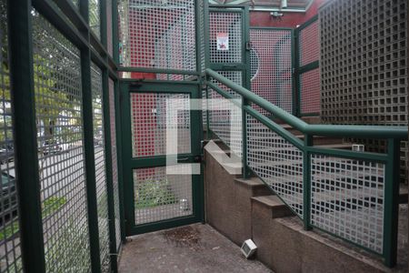 Apartamento para alugar com 440m², 6 quartos e 4 vagasPortaria