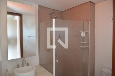 Apartamento para alugar com 440m², 6 quartos e 4 vagasBanheiro da Suíte 2