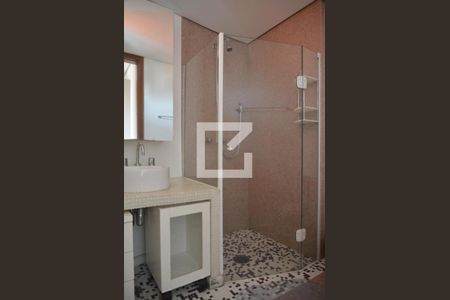 Apartamento para alugar com 440m², 6 quartos e 4 vagasBanheiro da Suíte 2