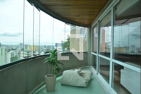 Apartamento para alugar com 440m², 6 quartos e 4 vagasVaranda da Sala