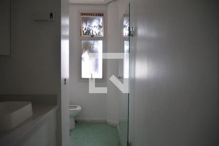 Apartamento para alugar com 440m², 6 quartos e 4 vagasBanheiro da Suíte 3