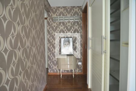 Apartamento para alugar com 440m², 6 quartos e 4 vagasCorredor