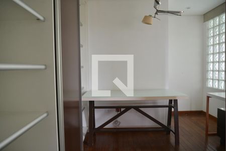 Apartamento para alugar com 440m², 6 quartos e 4 vagasQuarto Suite 4