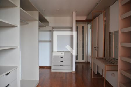 Apartamento para alugar com 440m², 6 quartos e 4 vagasQuarto Suite 2