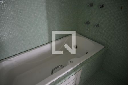 Apartamento para alugar com 440m², 6 quartos e 4 vagasBanheiro da Suíte 3