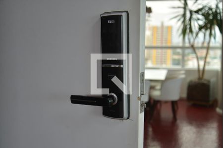 Apartamento para alugar com 440m², 6 quartos e 4 vagasFachada e portaria