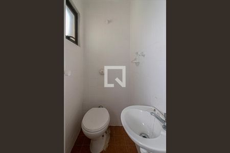 Casa de condomínio à venda com 63m², 2 quartos e 1 vaga Casa de condomínio à venda com 63m², 2 quartos e 1 vagabanheiro na área de serviço