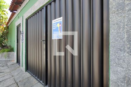 Casa de condomínio à venda com 203m², 3 quartos e 3 vagasFachada 