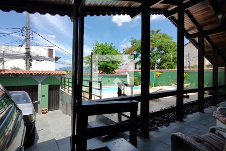 Casa de condomínio à venda com 203m², 3 quartos e 3 vagasVaranda 