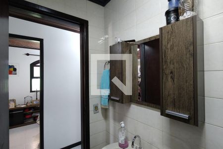 Casa de condomínio à venda com 203m², 3 quartos e 3 vagasBanheiro Social