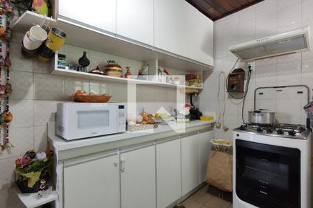 Casa de condomínio à venda com 203m², 3 quartos e 3 vagasCozinha - Armários