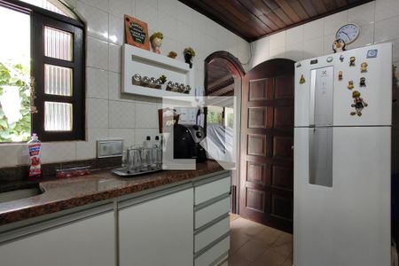 Casa de condomínio à venda com 203m², 3 quartos e 3 vagasCozinha - Armários