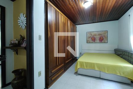 Casa de condomínio à venda com 203m², 3 quartos e 3 vagasQuarto 1 - Suíte 