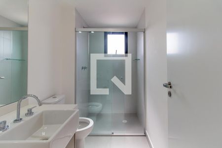 Apartamento à venda com 81m², 2 quartos e 2 vagasBanheiro da Suíte