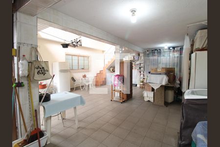 Casa à venda com 100m², 3 quartos e 1 vagaÁrea de Serviço