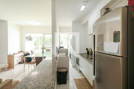Apartamento para alugar com 80m², 3 quartos e 2 vagas Apartamento para alugar com 80m², 3 quartos e 2 vagasCozinha e Área de Serviço