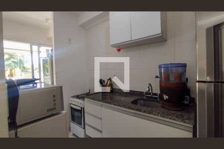 Apartamento para alugar com 80m², 3 quartos e 2 vagas Apartamento para alugar com 80m², 3 quartos e 2 vagasCozinha e Área de Serviço