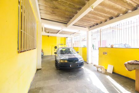 Casa à venda com 250m², 4 quartos e 3 vagas Casa à venda com 250m², 4 quartos e 3 vagasGaragem