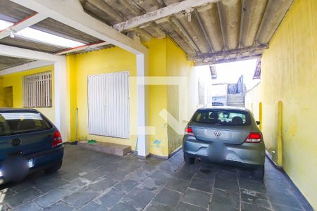 Casa à venda com 250m², 4 quartos e 3 vagas Casa à venda com 250m², 4 quartos e 3 vagasGaragem