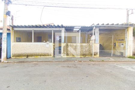 Casa à venda com 250m², 4 quartos e 3 vagas Casa à venda com 250m², 4 quartos e 3 vagasFachada + Plaquinha